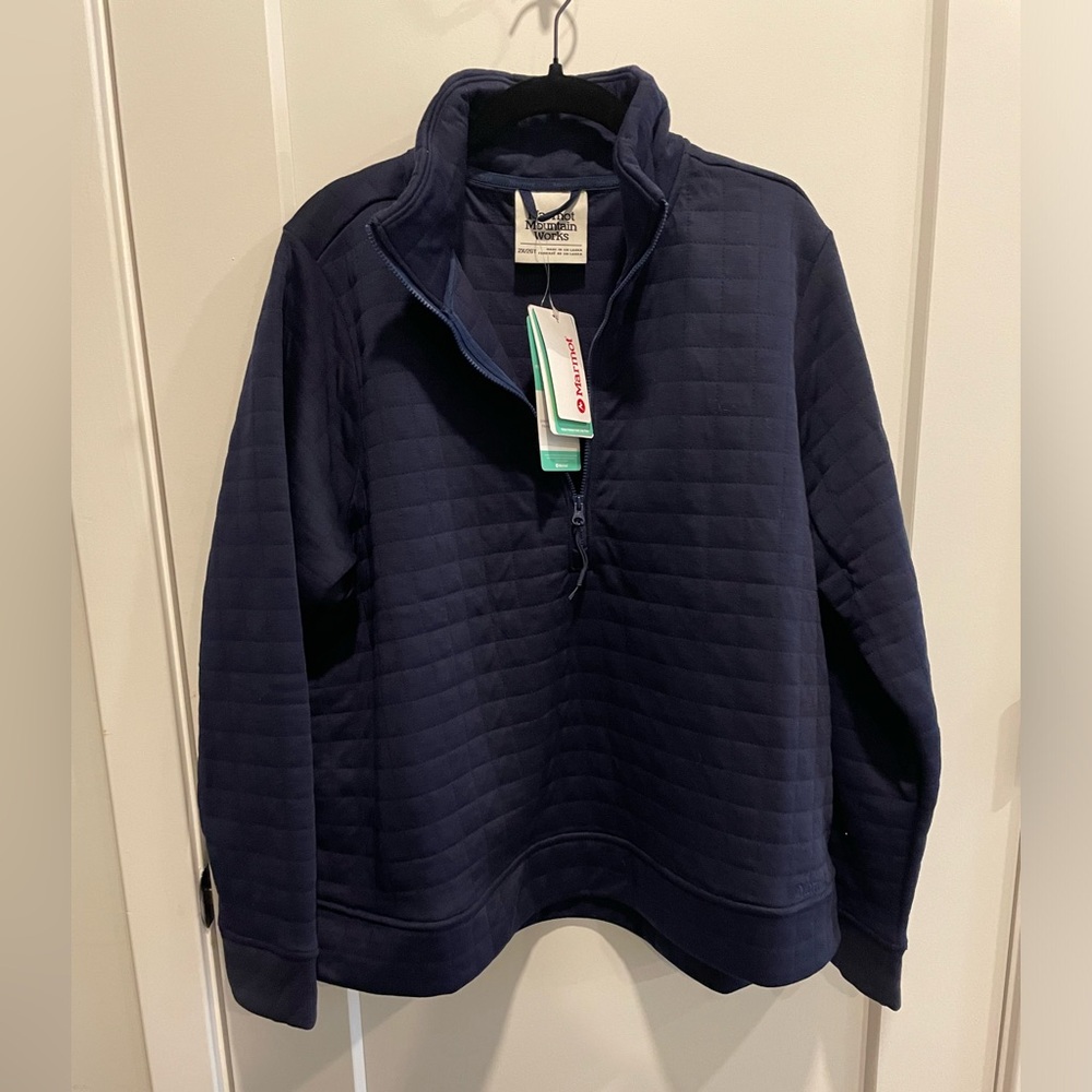 NWT Marmot Woman's Roice 1/2 zip Arctic Navy top. 2x